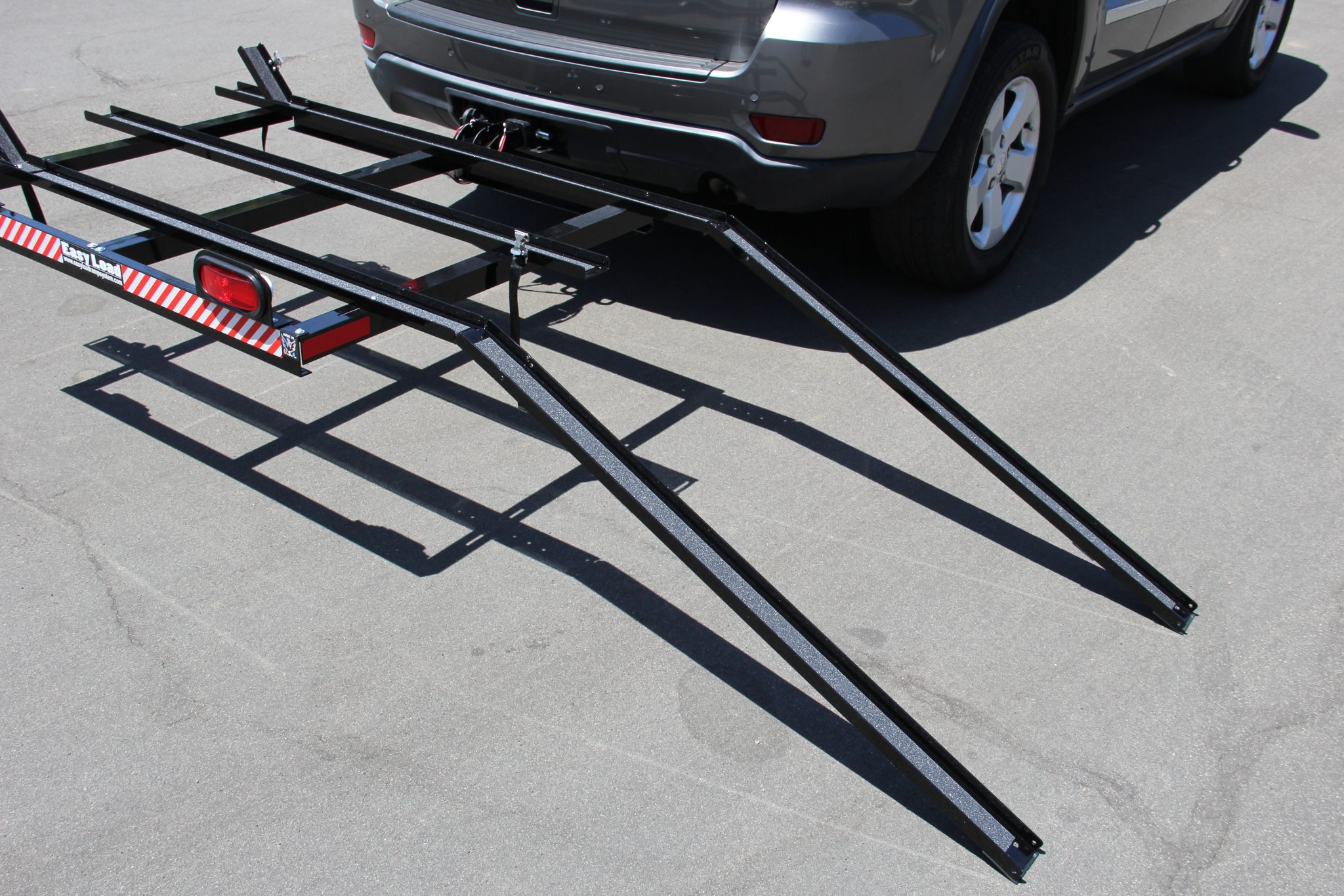 Easy Load Tray with side ramps