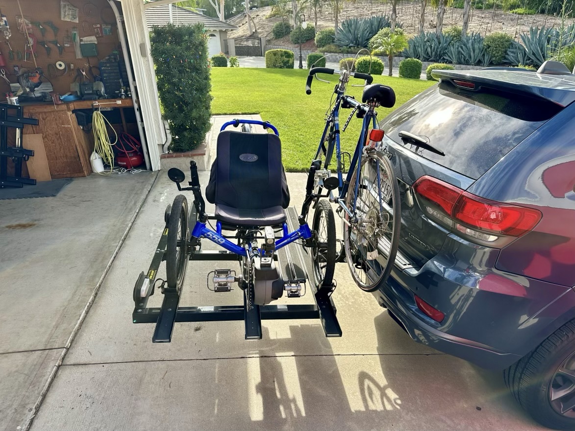 Single Upright Bicycle Rack - Easy Load Ramp System